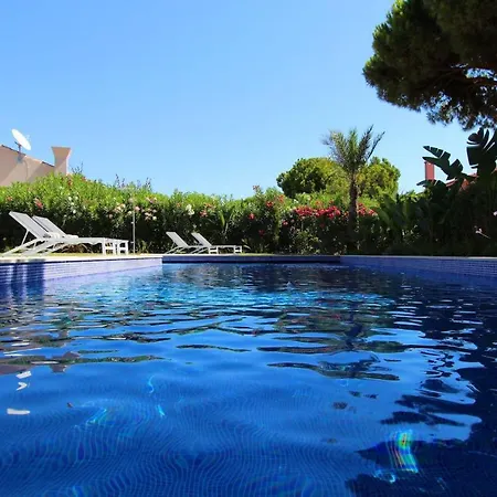Sleeps 8 Pool Air Con T609006 Vale do Lobo